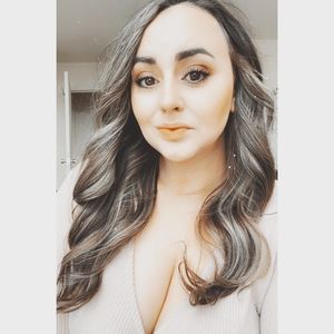 Meet your Posher, Jade